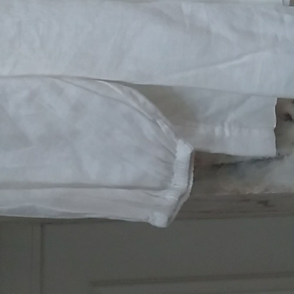 H&M blouse - Picture 2 of 4